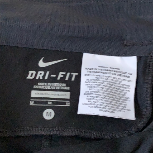 Nike cropped worked out pants - Picture 2 of 3